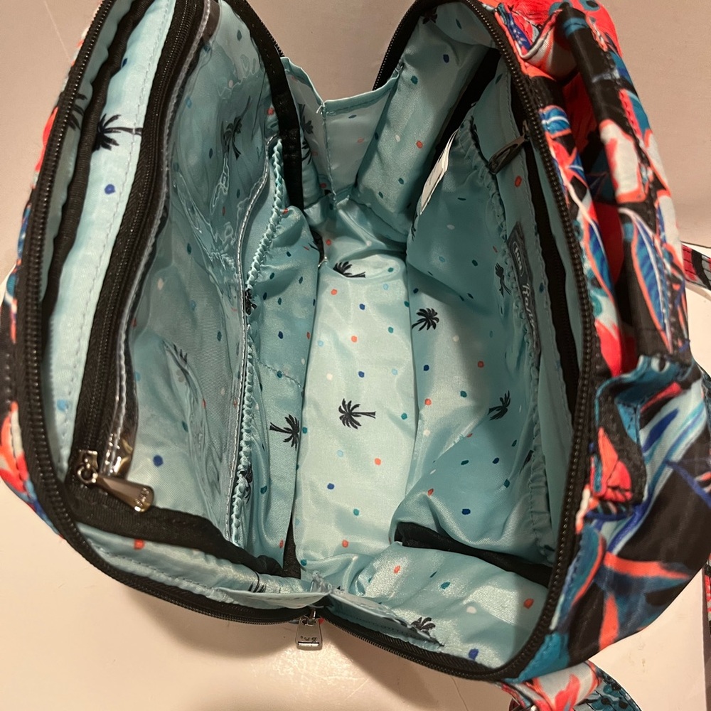 Lug Ranger Red and Blue Crossbody Bag with Adjustable Strap - Picture 8 of 16